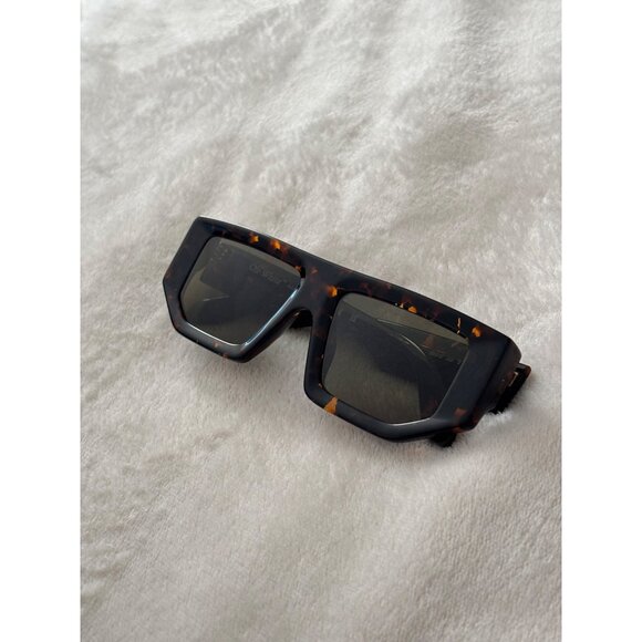 Off-White Tortoise Shell Rectangular Sunglasses